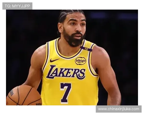 雷迪克谈文森特状态起伏强调全员健康对他上场时间的影响